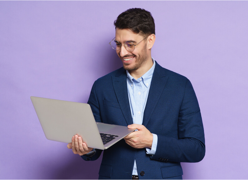 Professional job seeker exploring opportunities on KCSJobs free job portal